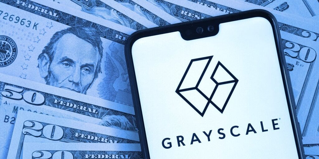 Grayscale’s Bitcoin Trust Hits Record-Low 43% Discount After FTX Crisis